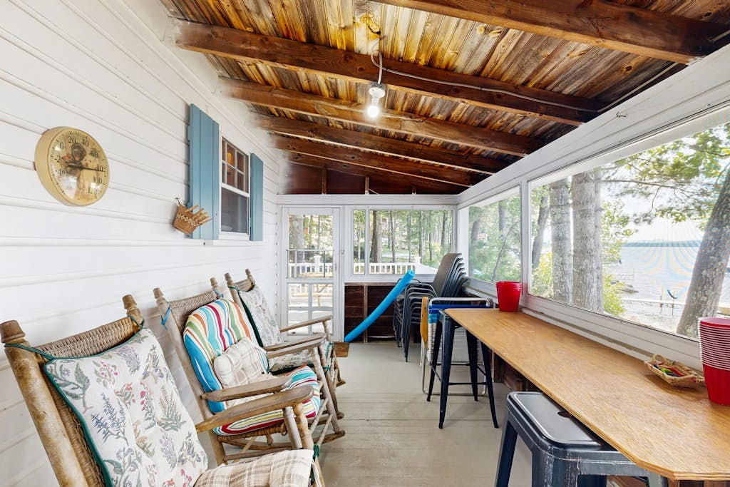 Lakefront home with views, water access for boating & swimming