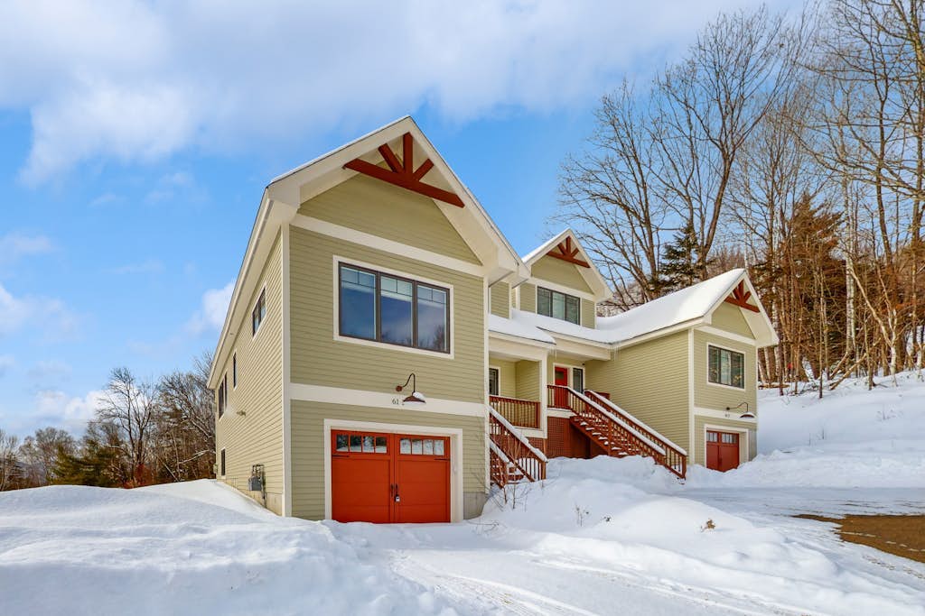 New Slopeside Home at Black Mountain w/ Mountain Views, AC, Deck, Grill & WiFi