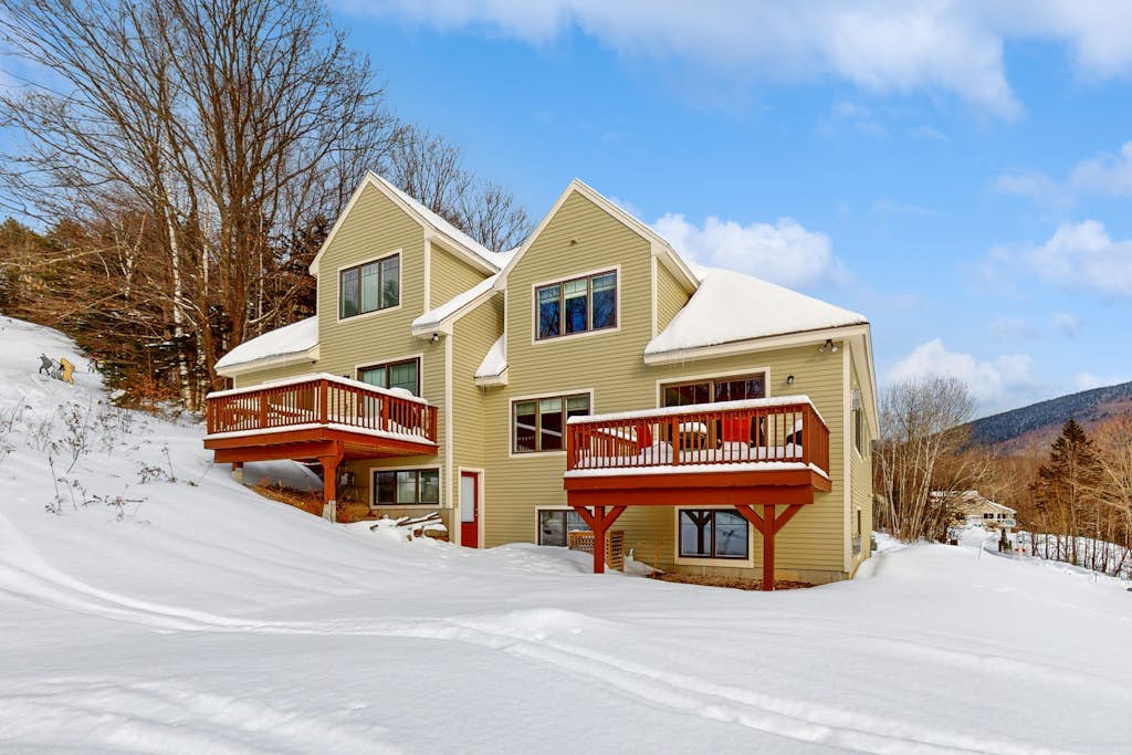 New Slopeside Home at Black Mountain w/ Mountain Views, AC, Deck, Grill & WiFi