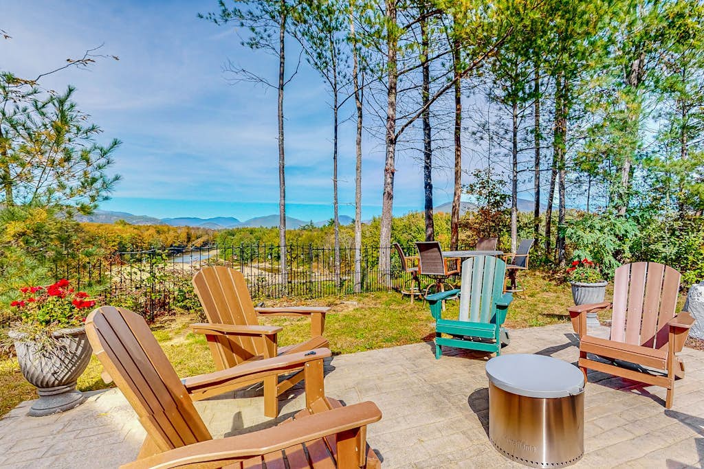 Lovely home with water view, hot tub, fireplace, & washer/dryer