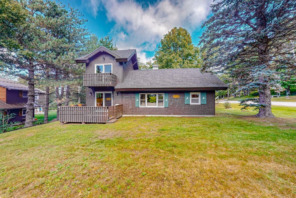Mittersill Village Gem  | House in Franconia with balcony, fireplace, & dogs ok