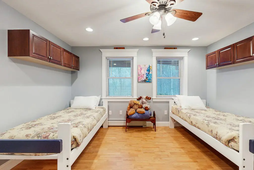 Middle Ledge Lodge