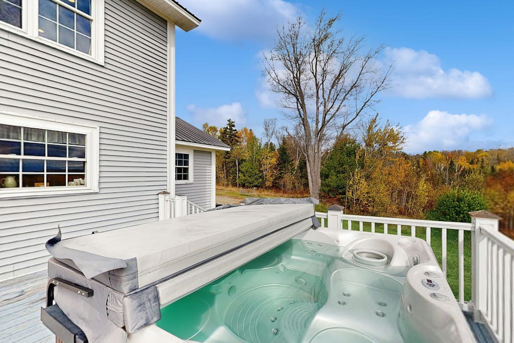 Private Dog-friendly home: w/ hot tub, mountain views & trails