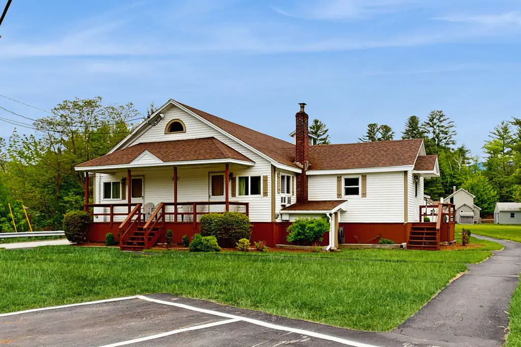 Riverbank Motel Room #11