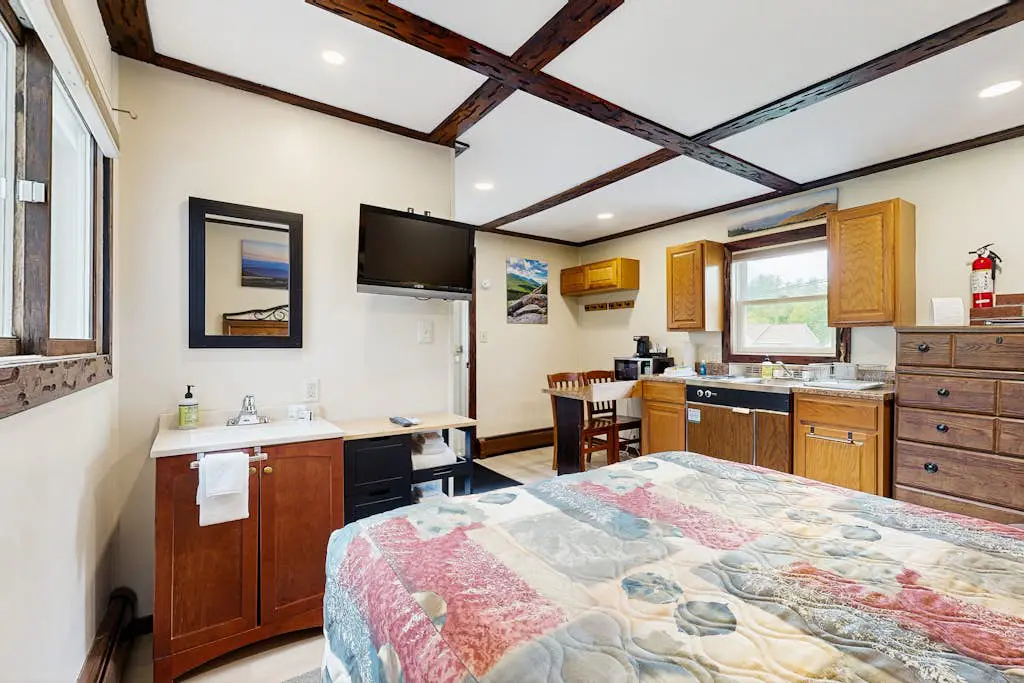 Riverbank Motel Room #11