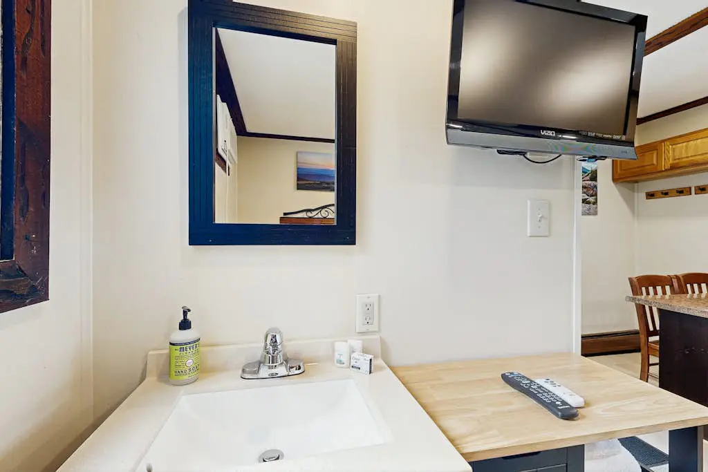 Riverbank Motel Room #11