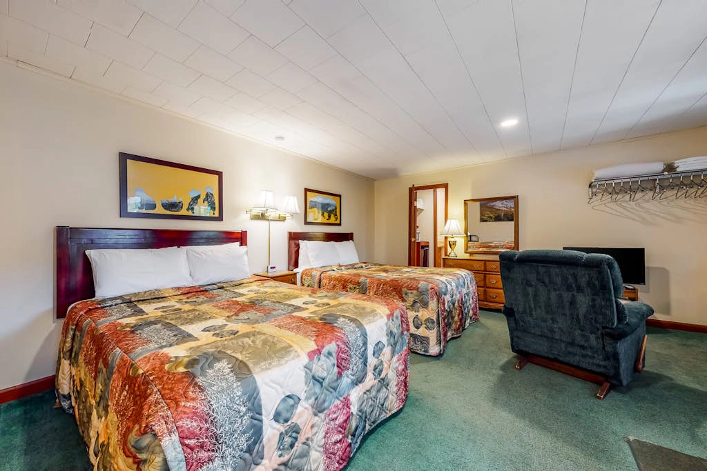 Riverbank Motel Connecting Rooms #3 and #5