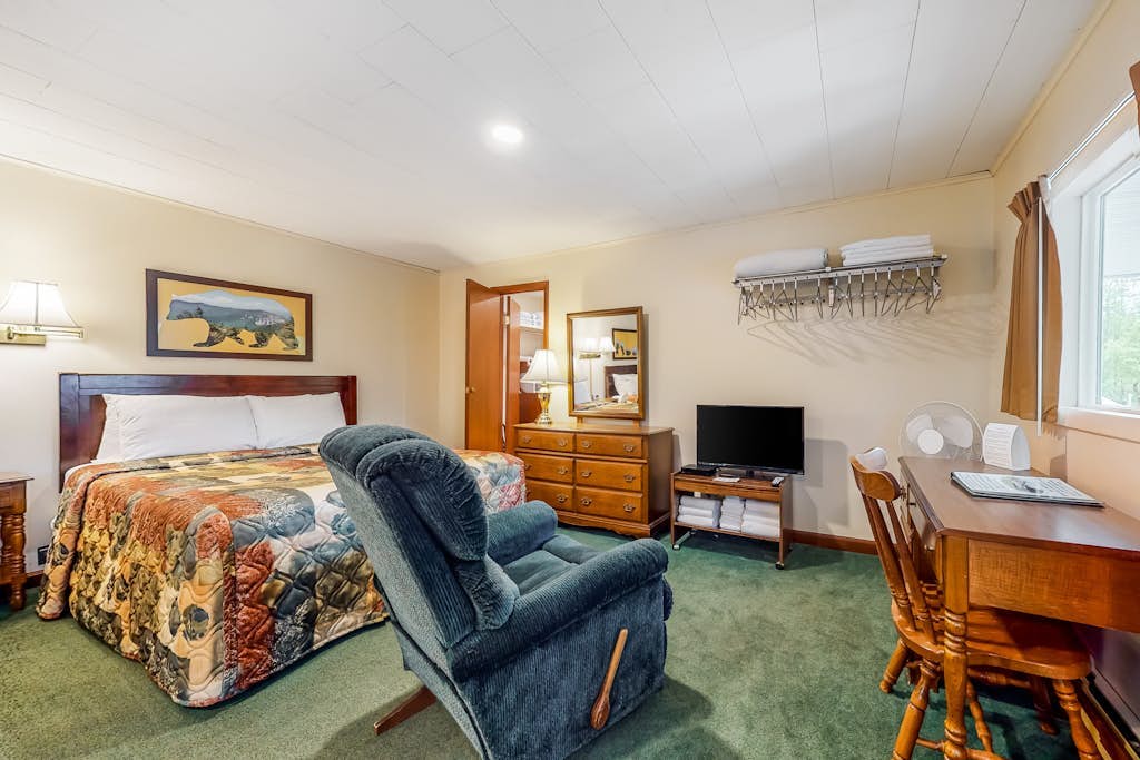 Comfortable motel rooms in a great location with shared resort amenities