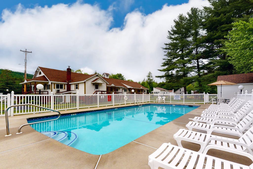 Comfortable motel rooms in a great location with shared resort amenities
