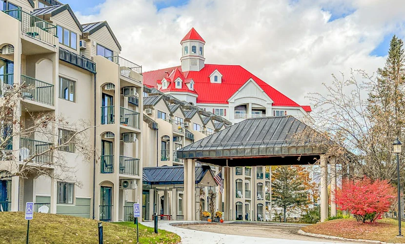 Mountain efficiency walk to ski lift, downtown, pool & game room