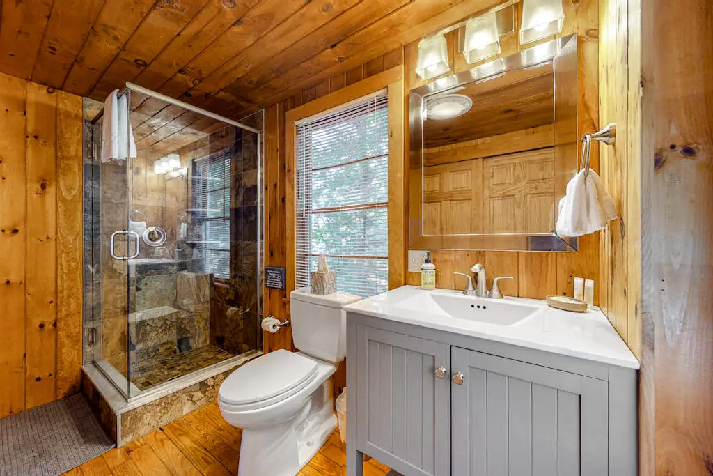 Maggie's Lakeside Cottage
