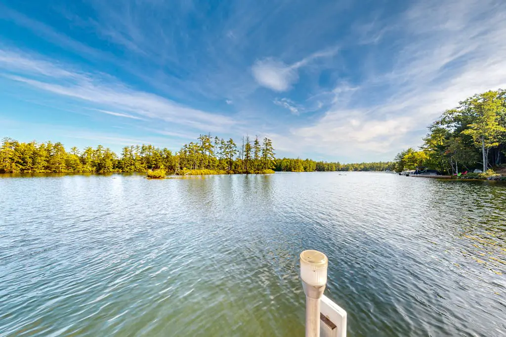 Maggie's Lakeside Cottage
