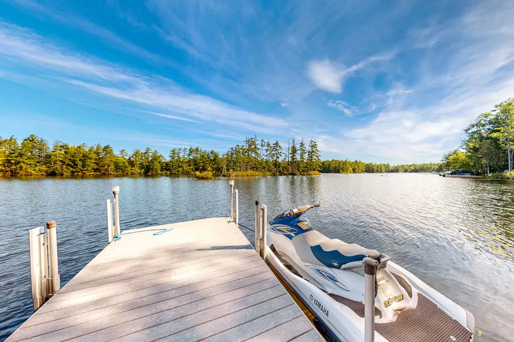 Maggie's Lakeside Cottage