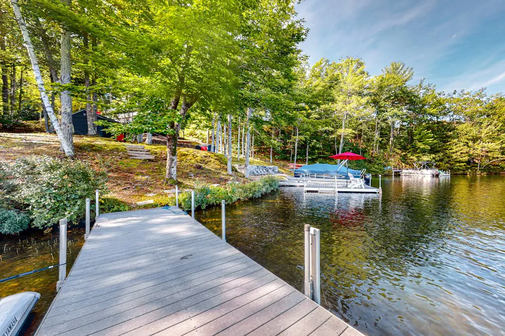 Maggie's Lakeside Cottage