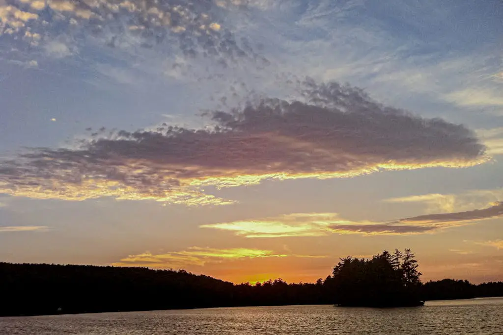 Maggie's Lakeside Cottage
