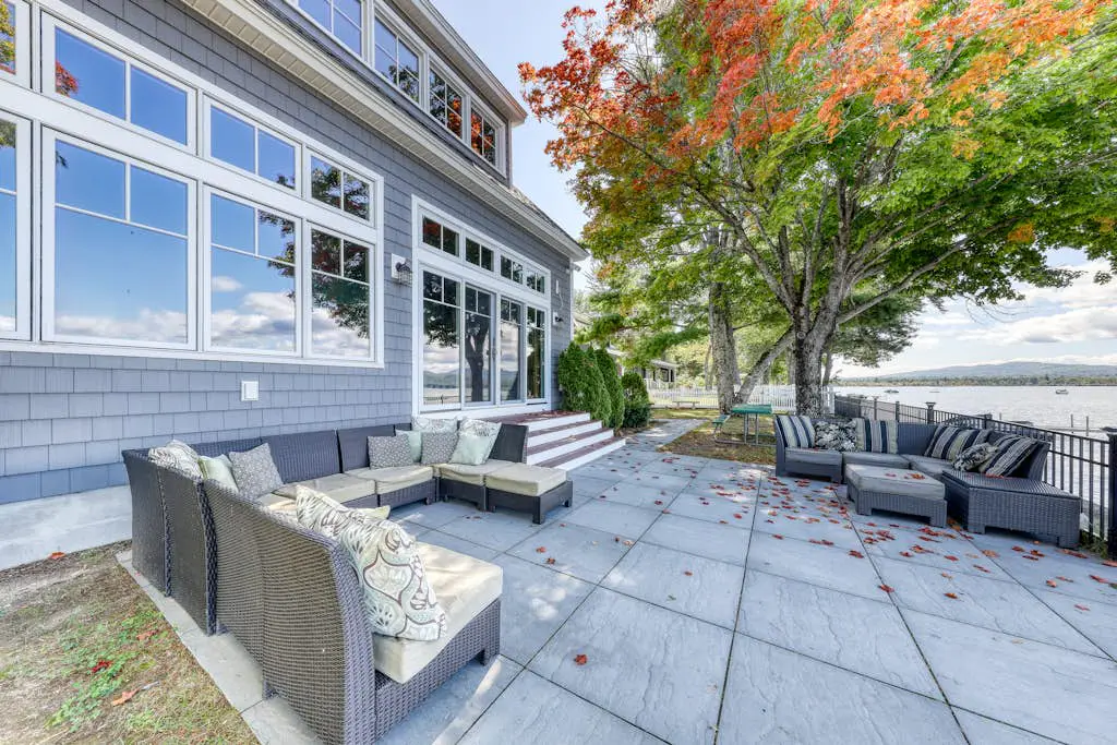 Long Sands Lakefront Home