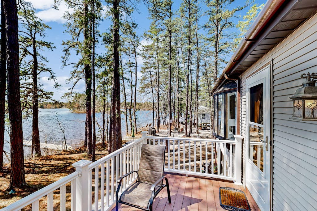 Lakefront four season home w/private beach, boat slip, dock, & fishing kayaks