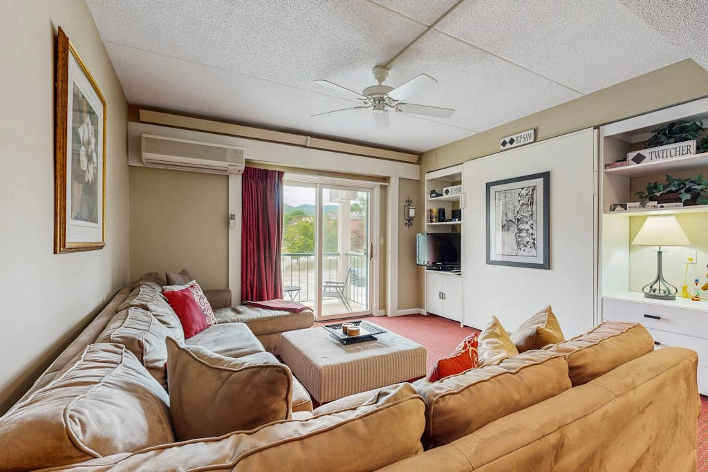 Trail View Condo 201 At Rivergreen