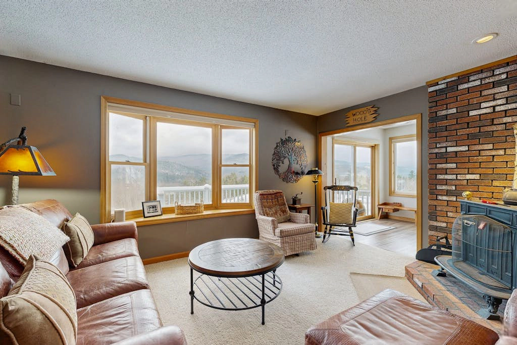 Robbins' Mountain Retreat
