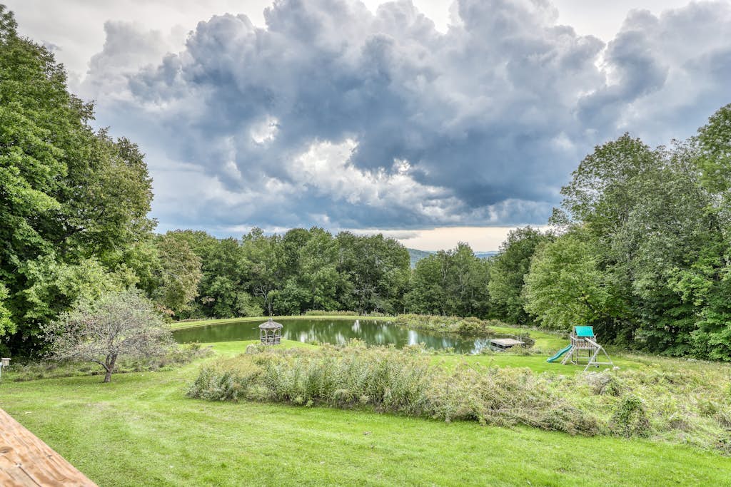 Secluded Cabin w/ Private Hot Tub, Pond, Fire Pit, Free WiFi, Close to Skiing