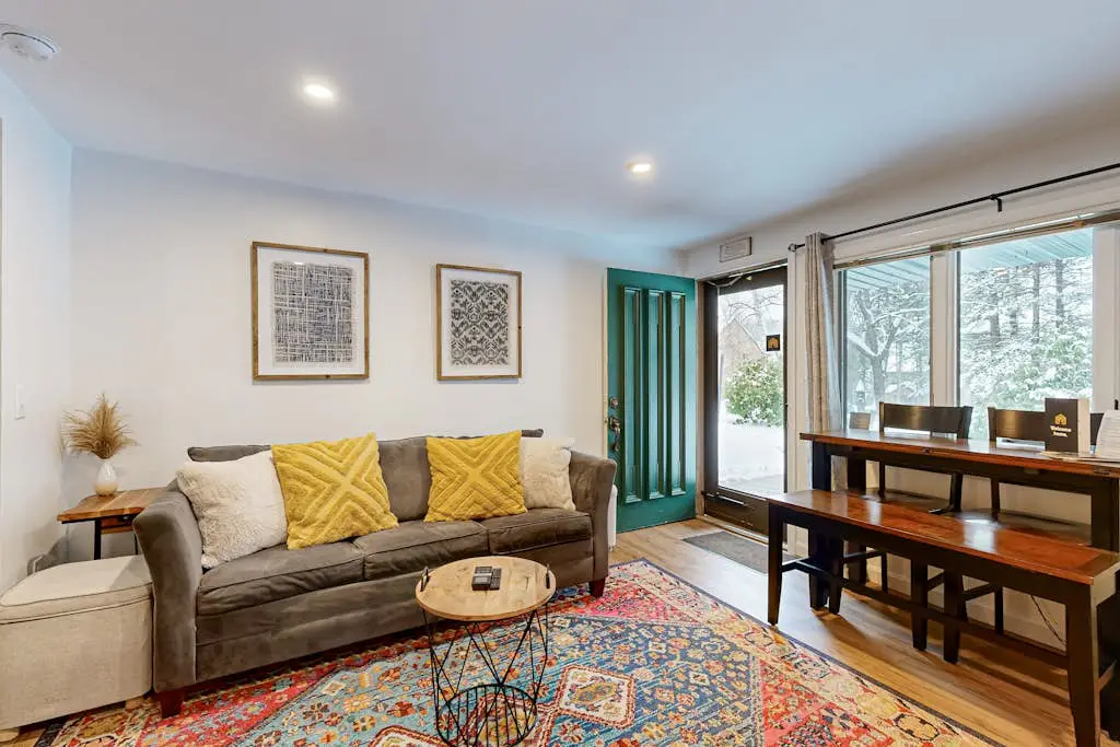 Windsor Hill Condo
