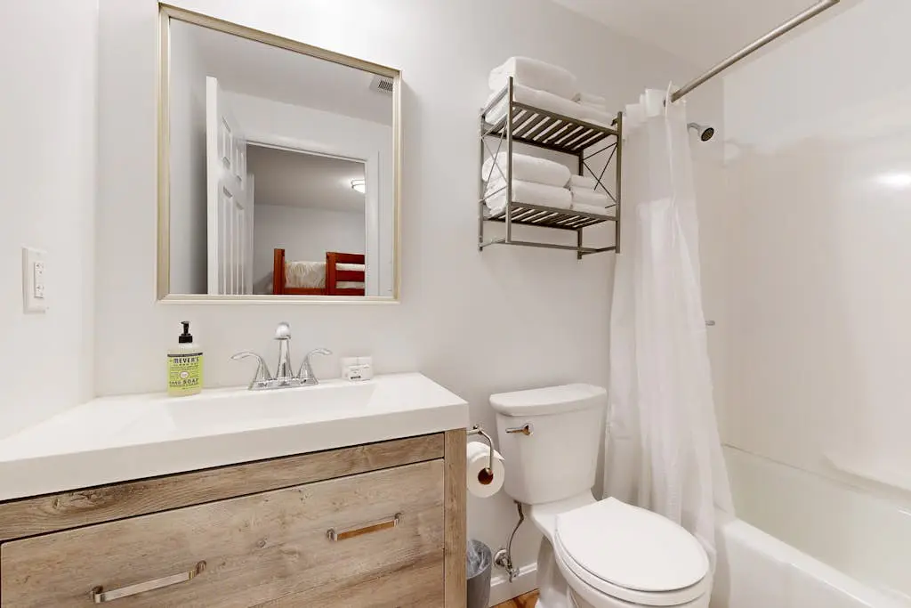 Windsor Hill Condo
