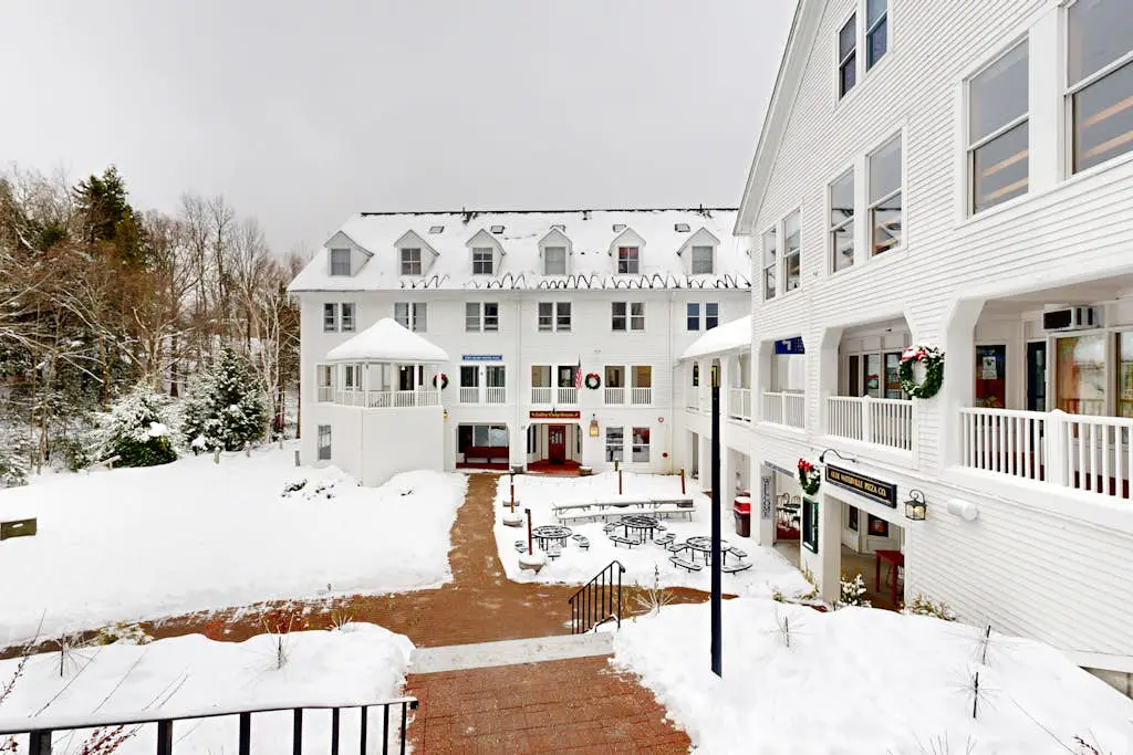 Windsor Hill Condo