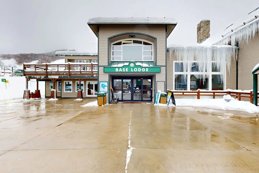 Waterville Vacation Condo