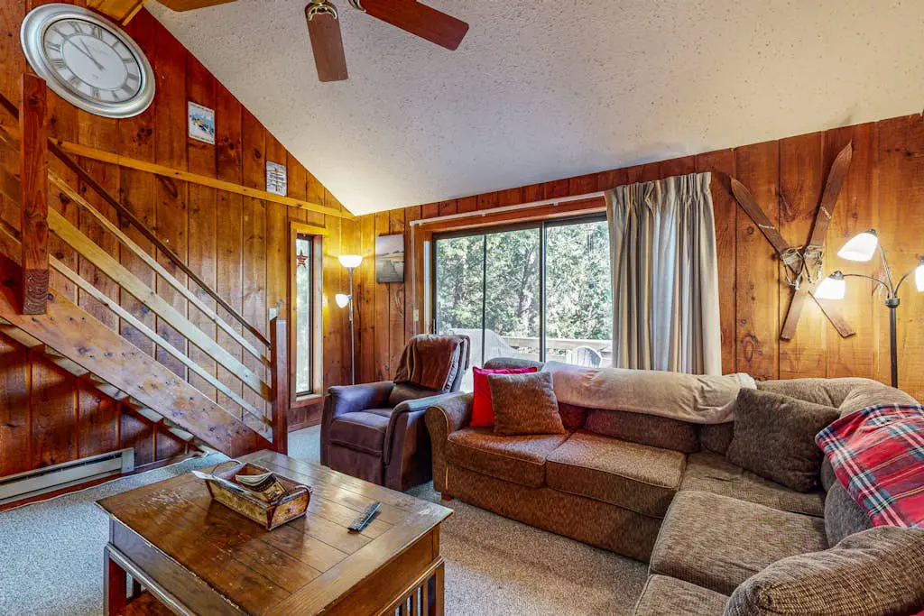 Rustic Cozy Townhome