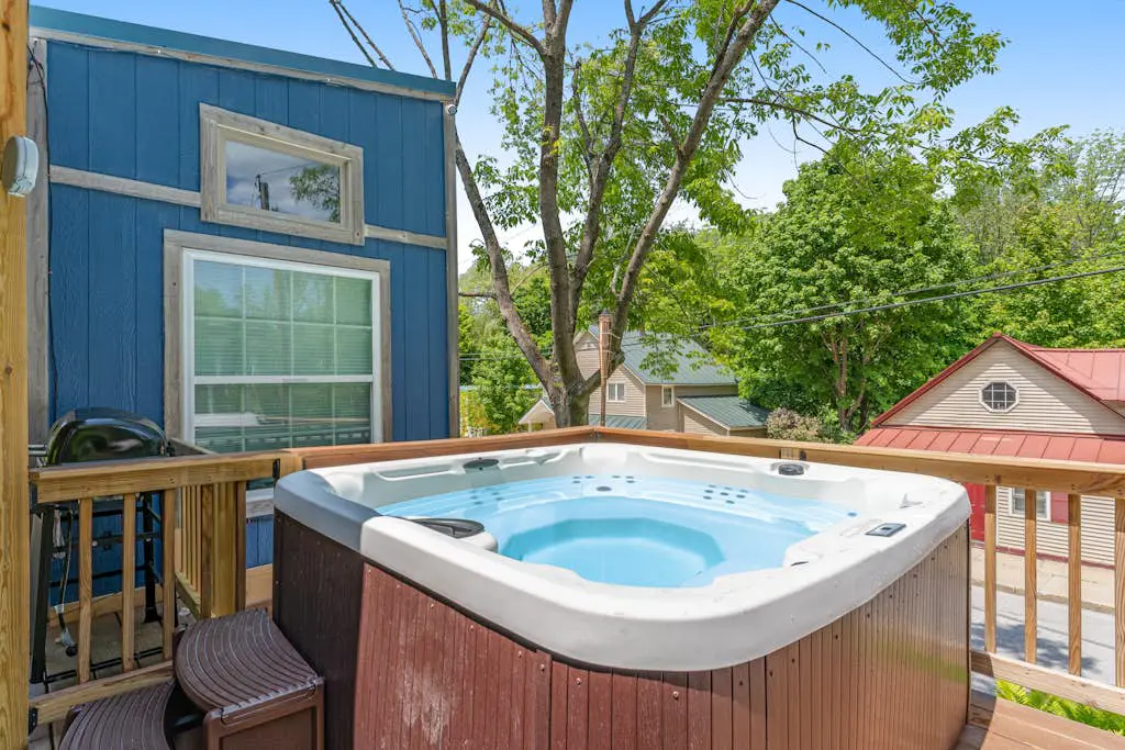 Tiny Homes on Pleasant