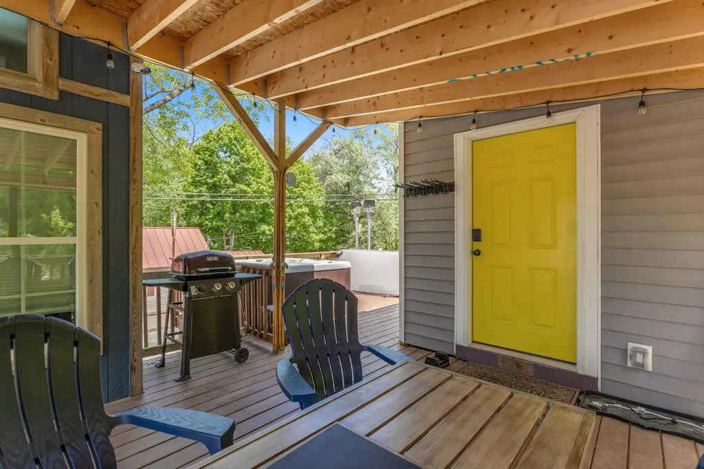 Tiny Homes on Pleasant