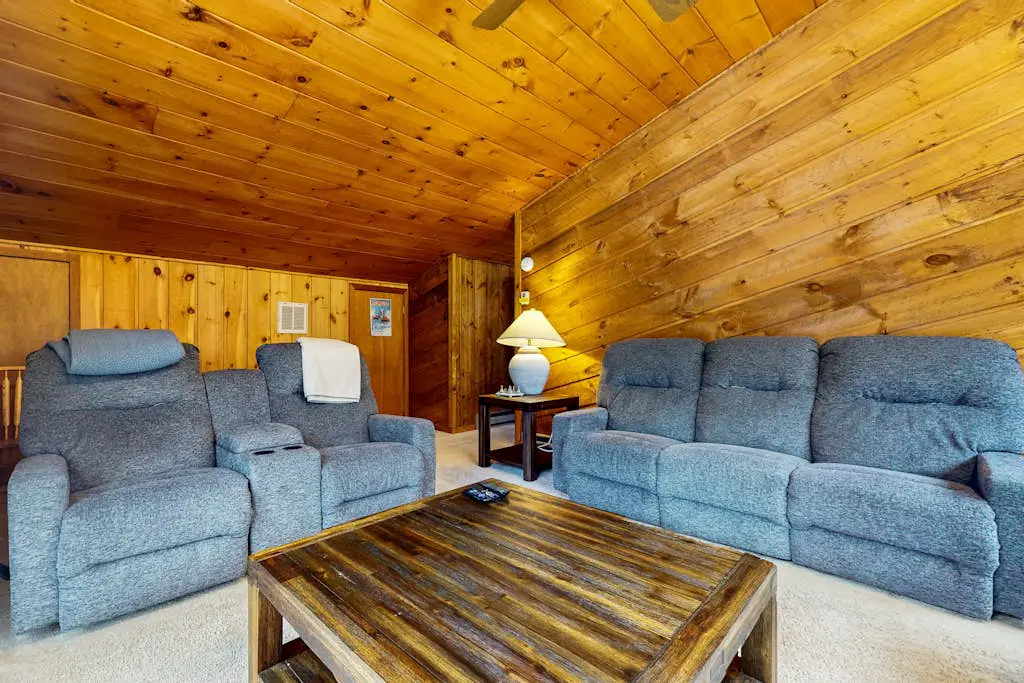 The Spacious Mountain Retreat