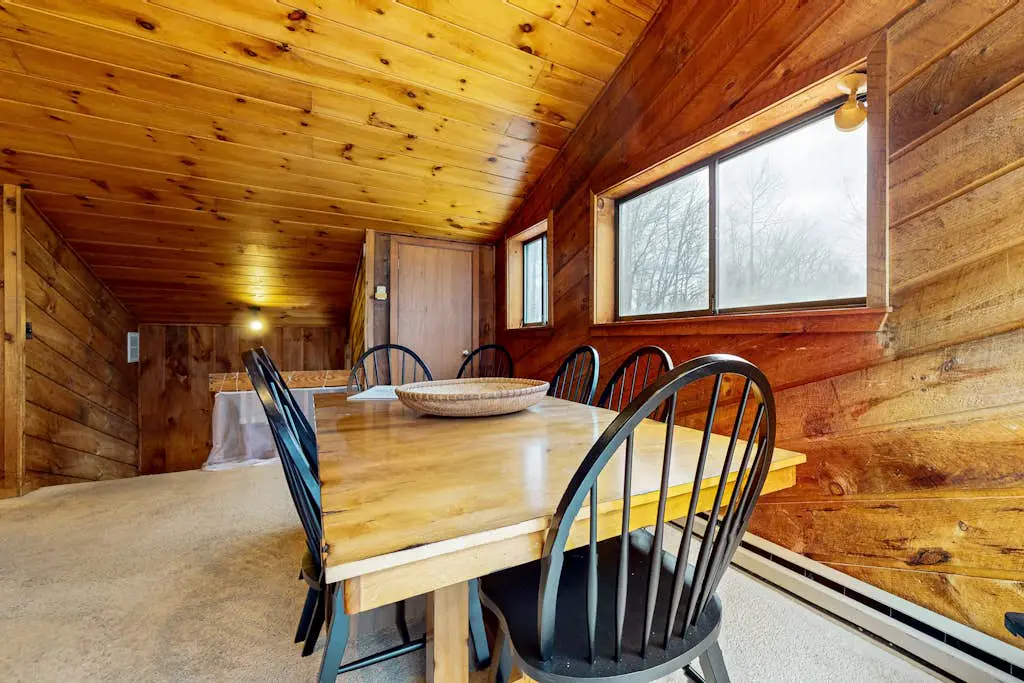 The Spacious Mountain Retreat