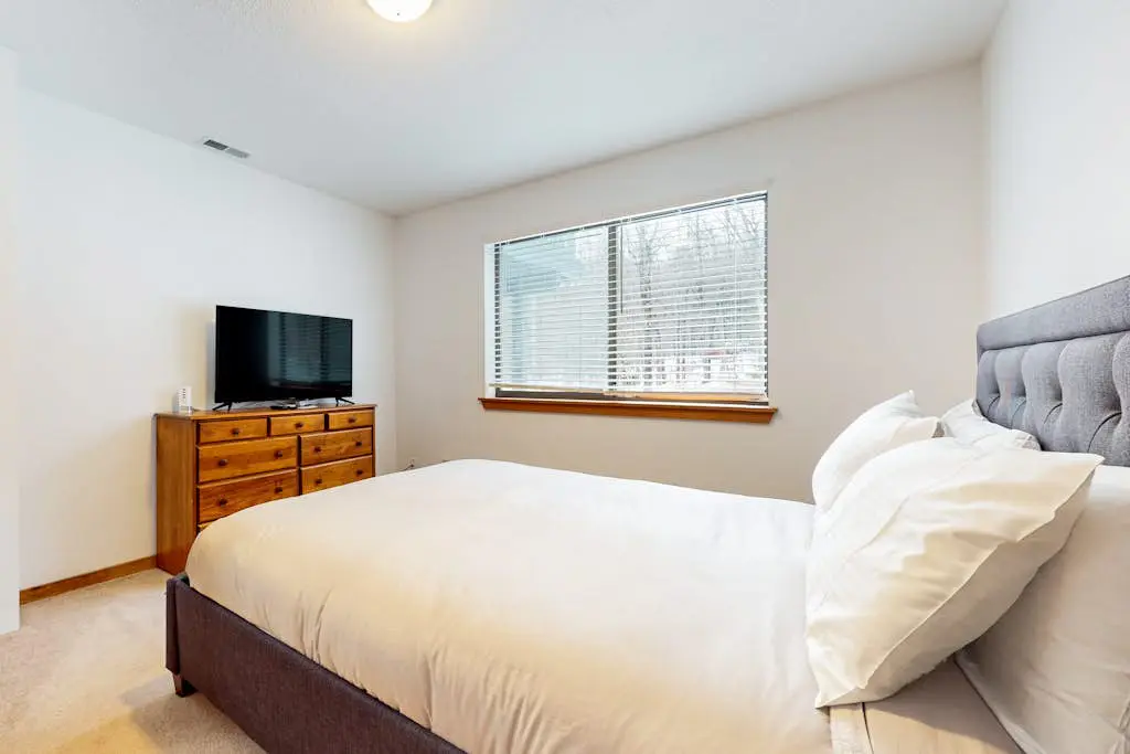 The Spacious Mountain Retreat