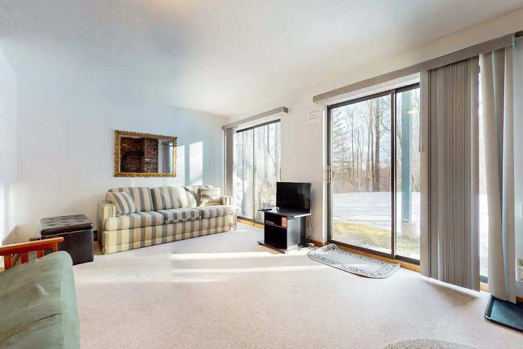 The Spacious Mountain Retreat