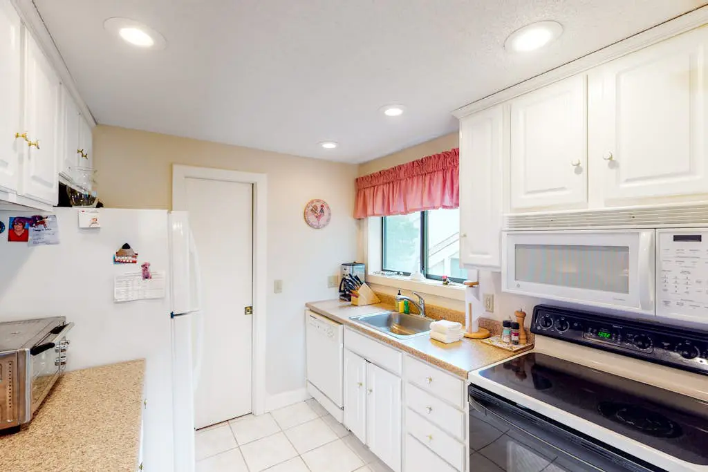 Bromley Village - Clovers 767A