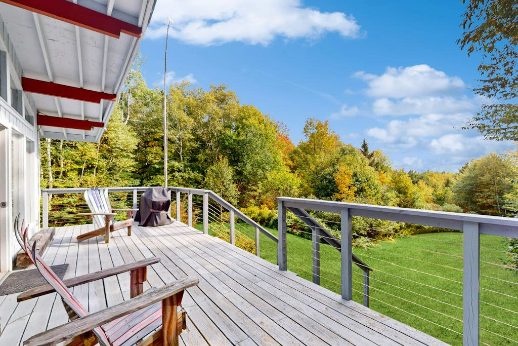 Treetop Chalet