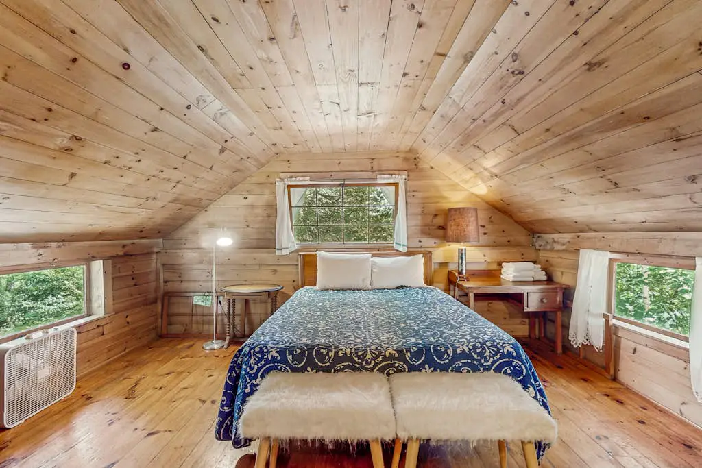 Pine - Waterfront Cabin on Private Island in Lake Champlain