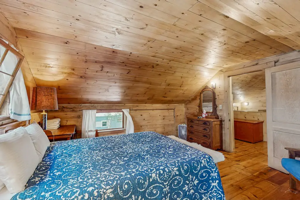 Pine - Waterfront Cabin on Private Island in Lake Champlain
