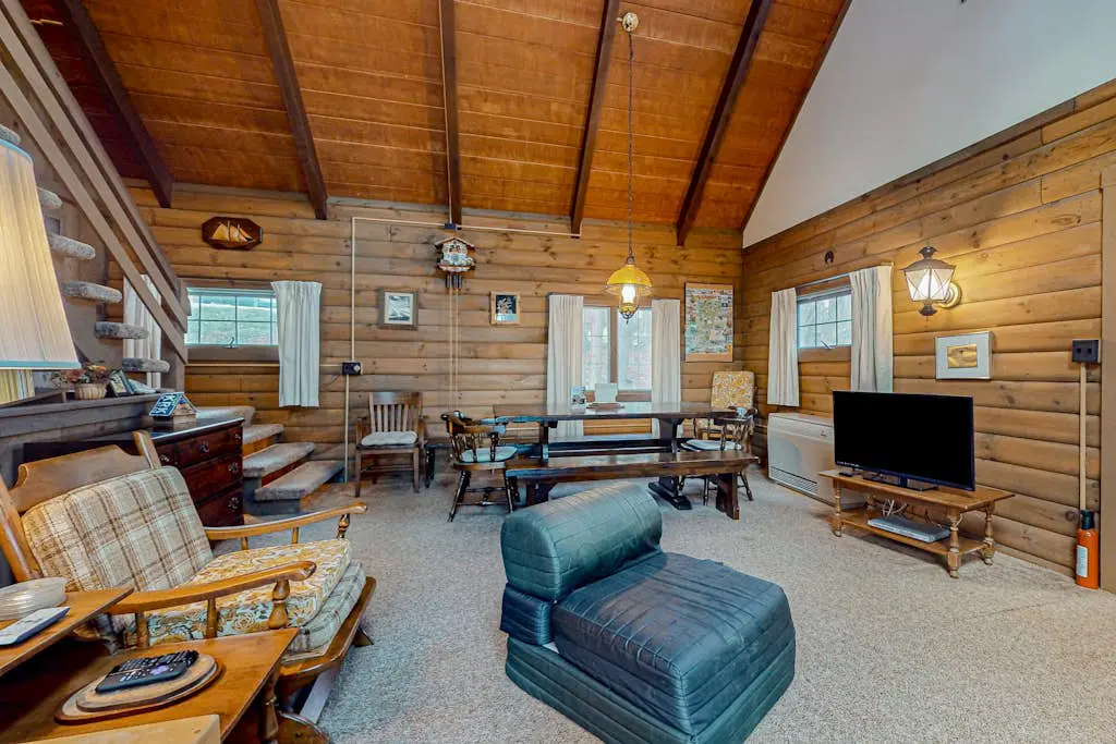 Log Ski Lodge