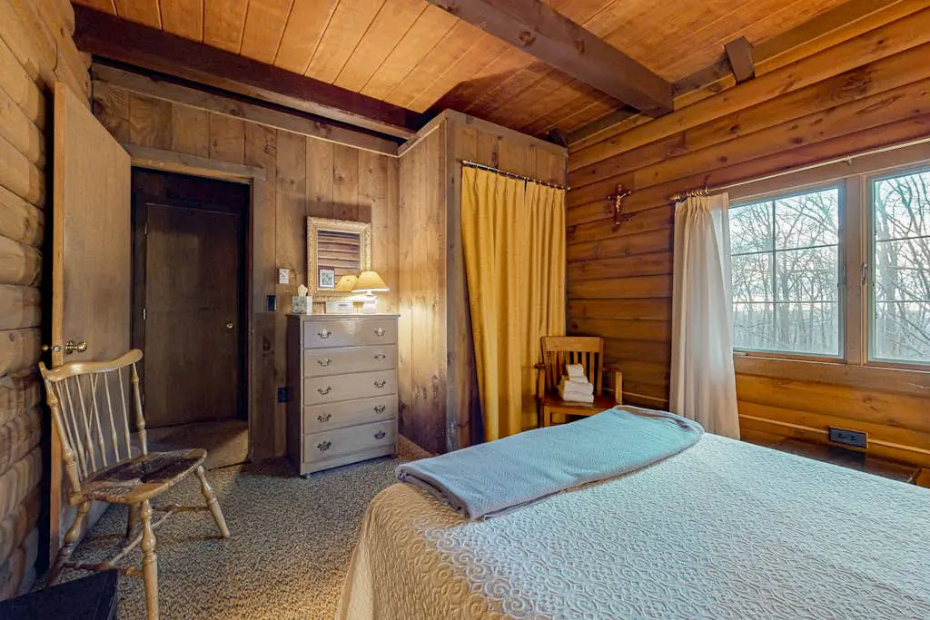 Log Ski Lodge