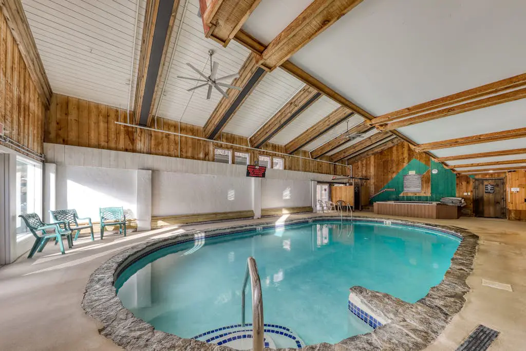 Log Ski Lodge