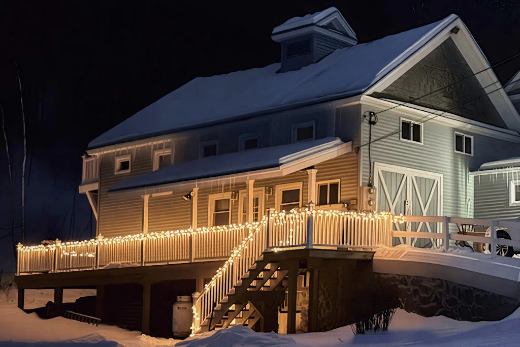 Plum Rose Carriage House
