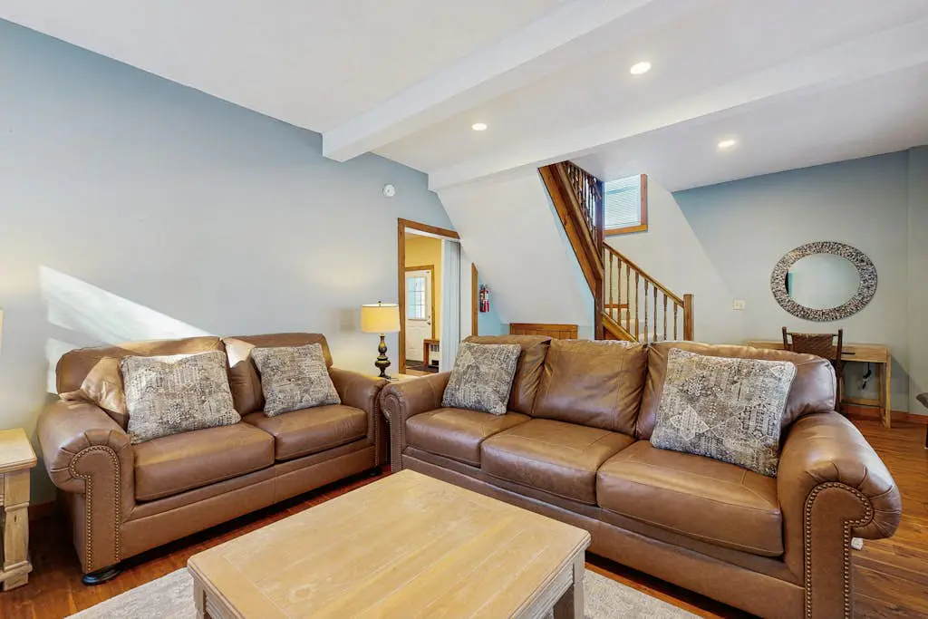 Plum Rose Carriage House