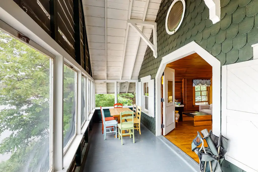 Willow - Private Island Retreat on Lake Champlain