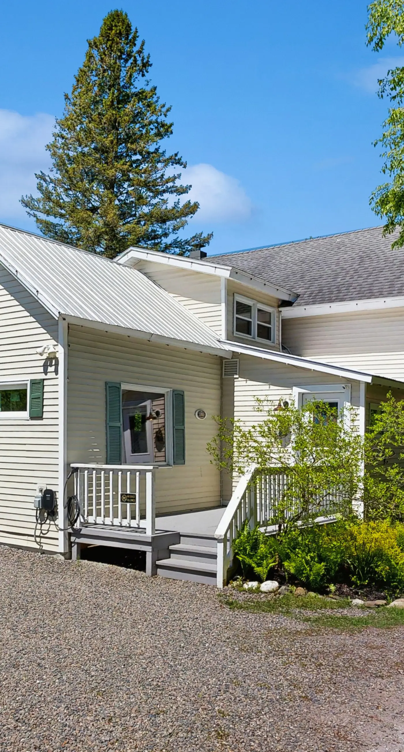 Jay Peak Getaway on Trout River