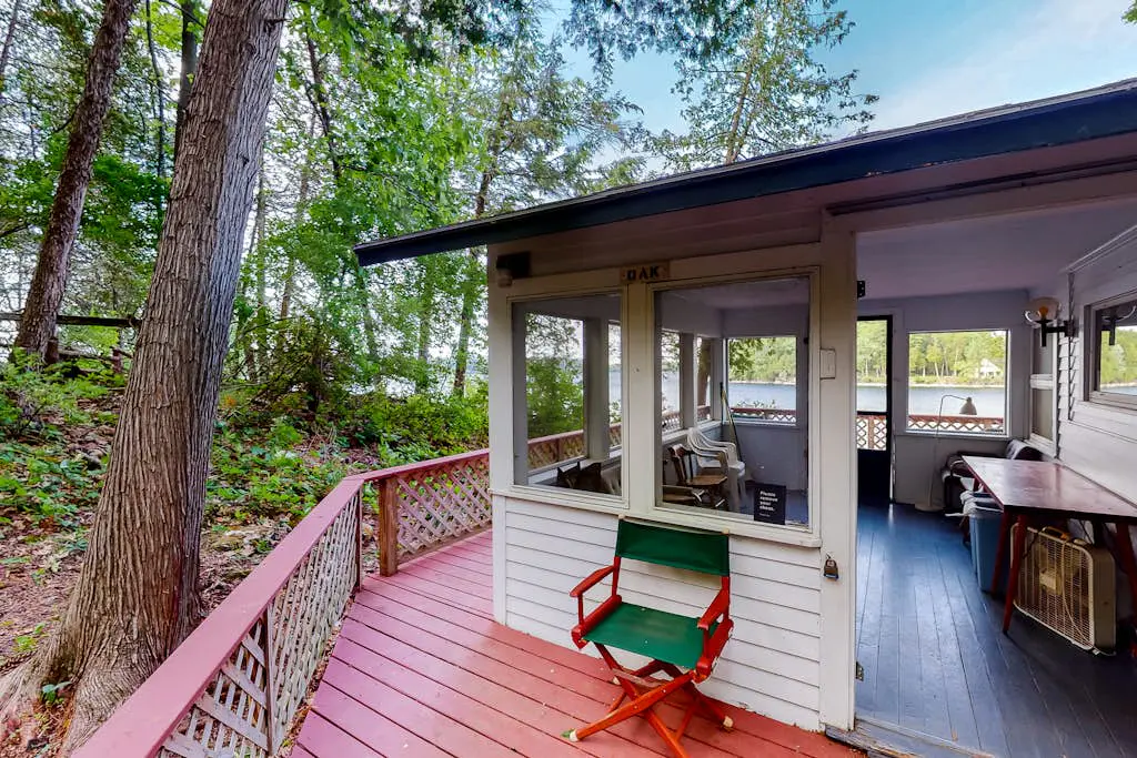Oak - Waterfront Cottage on Private Island in Lake Champlain