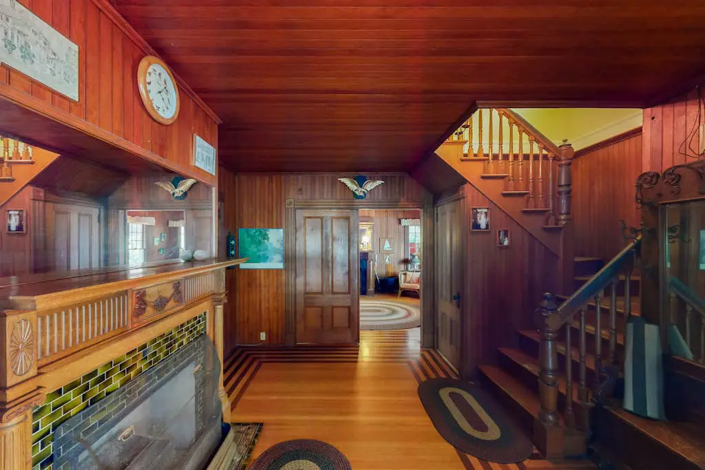 Maple - Private Island Retreat on Lake Champlain