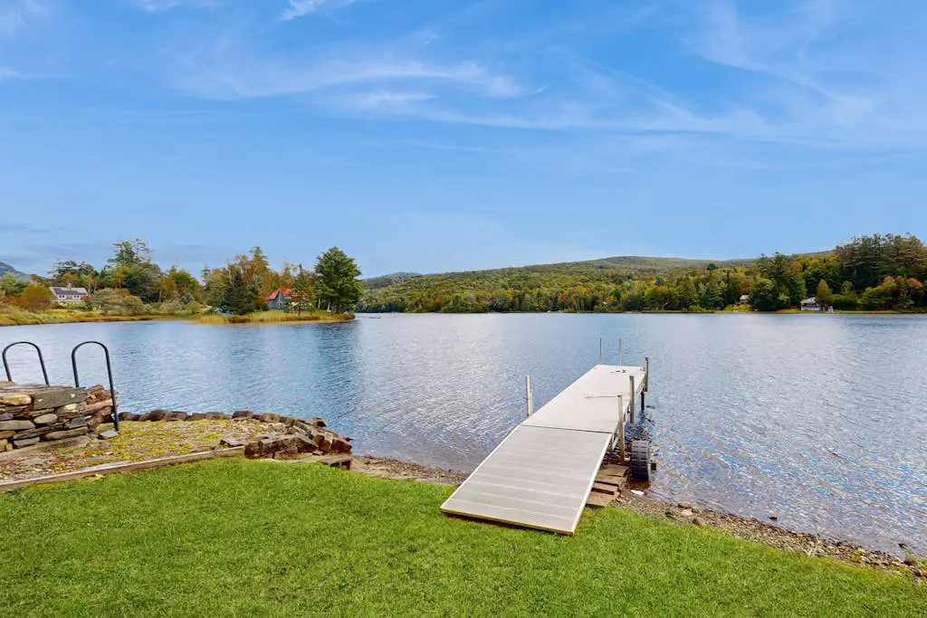 Serenity by the lake