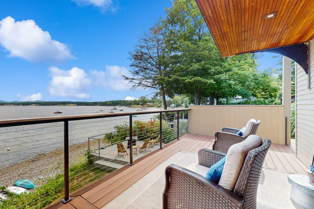 Sunrise House on Lake Champlain